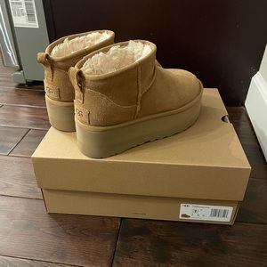 UGG, mini platform boots